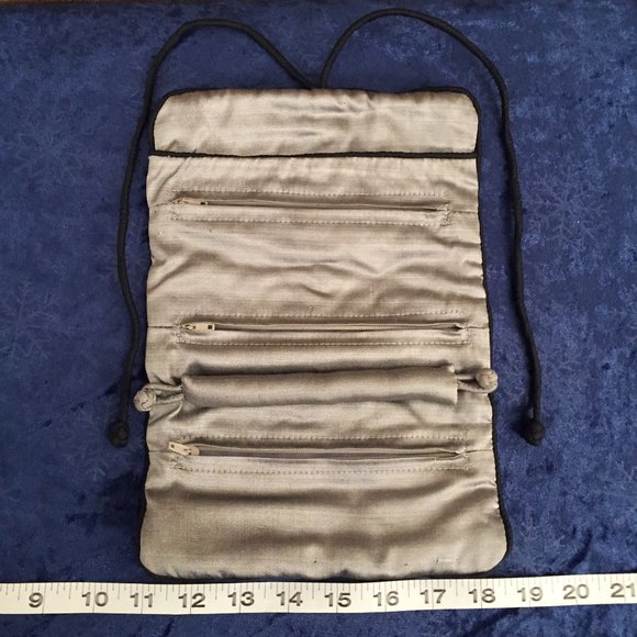 Green Gecko Small Gray Silk Jewelry Travel Pouch - Picture 2 of 5